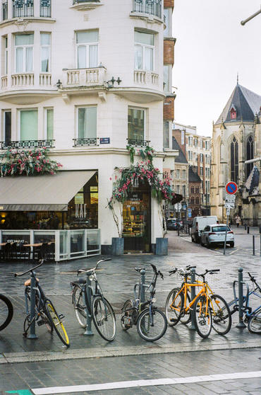 webp file named /photos/img/analog-lille-cafe.webp