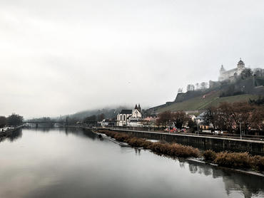 webp file named /photos/img/wurzburg-mist.webp